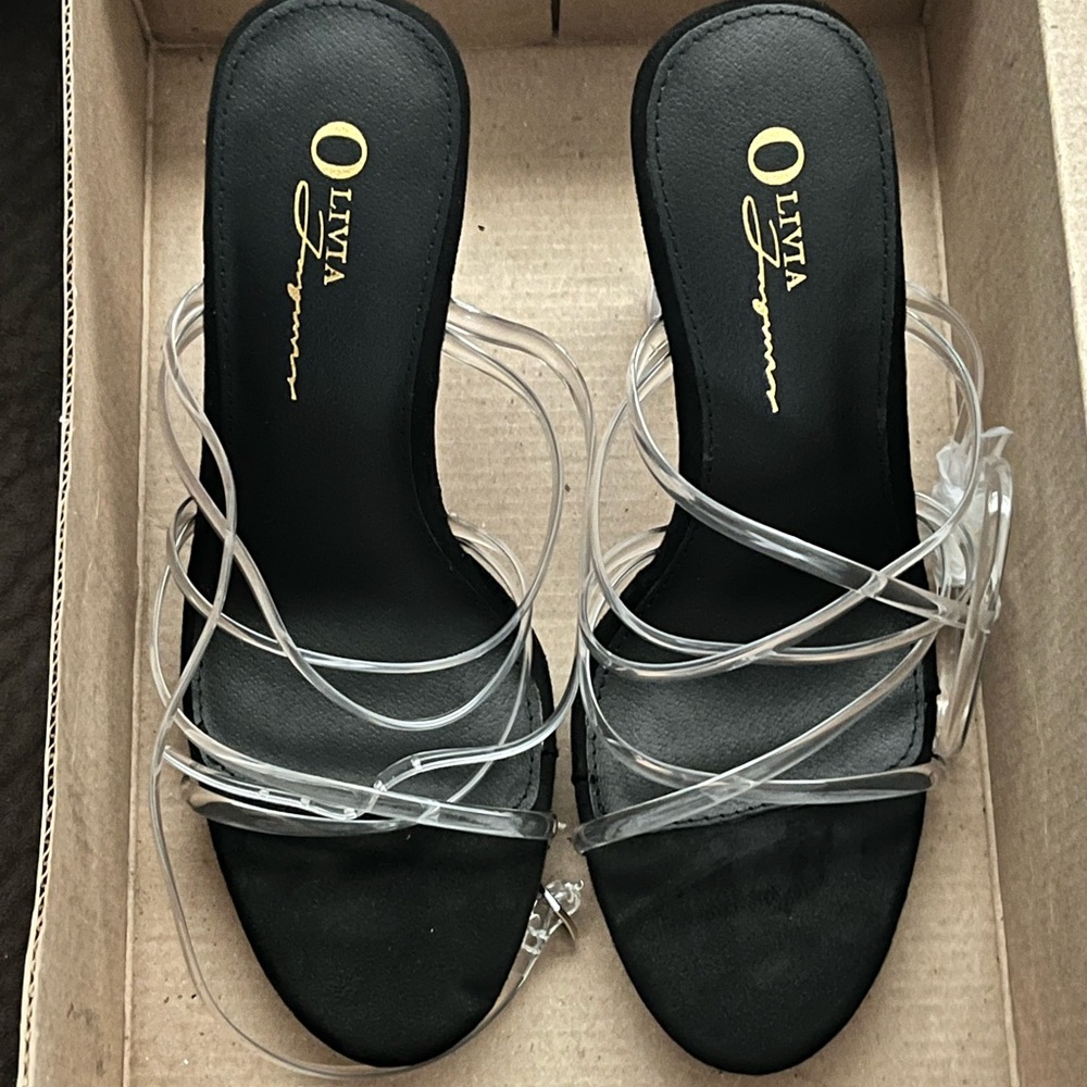 Heels - Picture 2 of 4